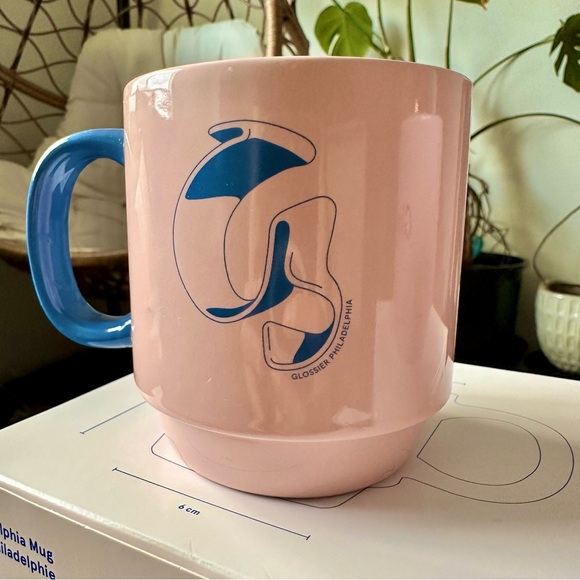 NIB Glossier Mug London & Philadelphia Stacking Set - Picture 3 of 12
